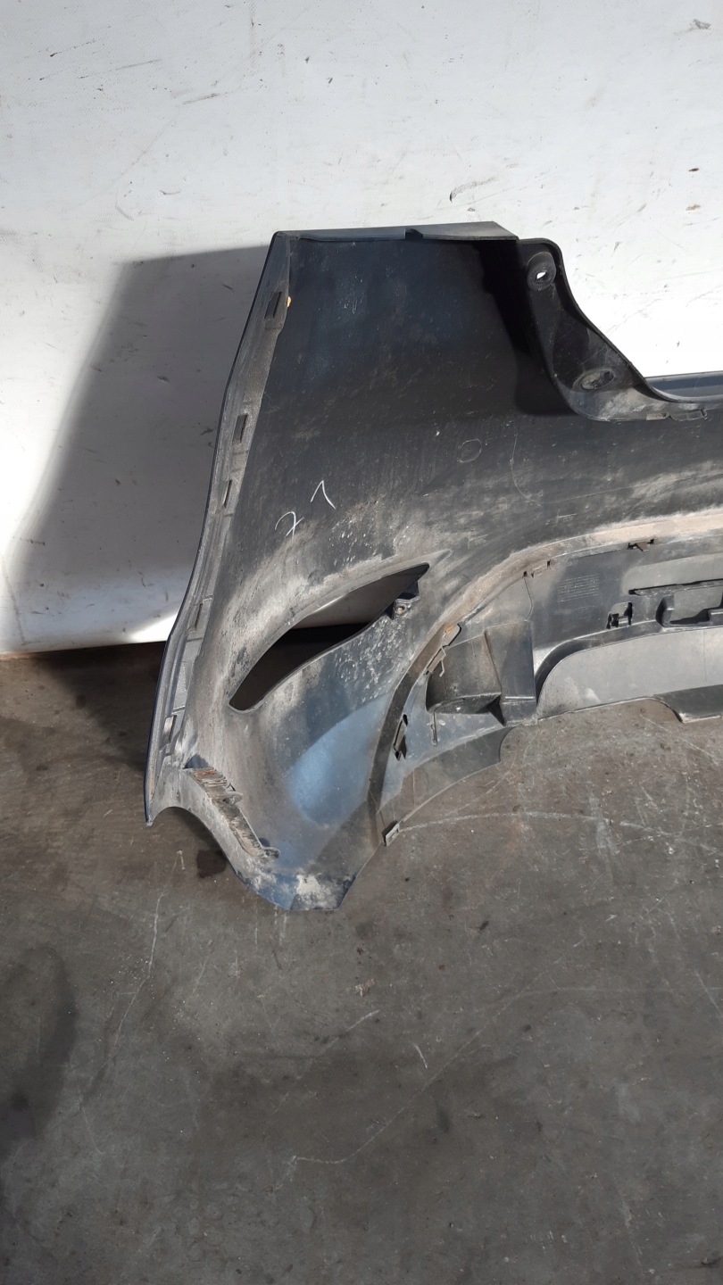 Pare choc Arrière E9 Ford Fiesta MK7
