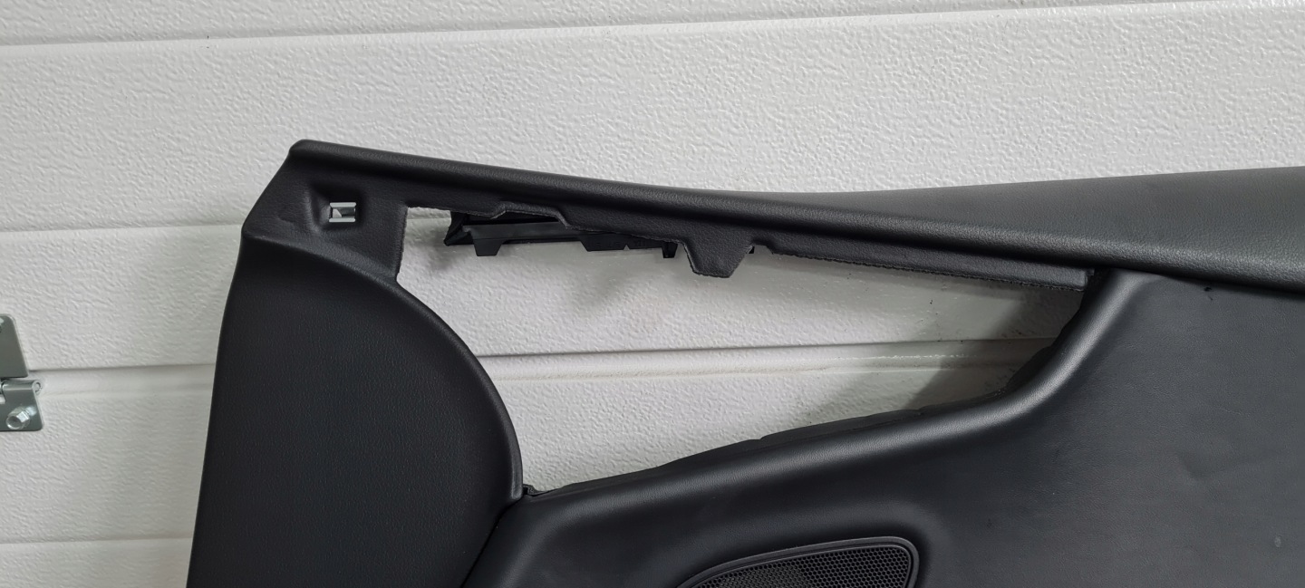 S7 4G A7 side door right front below AMBIENTE leather 4G8867022