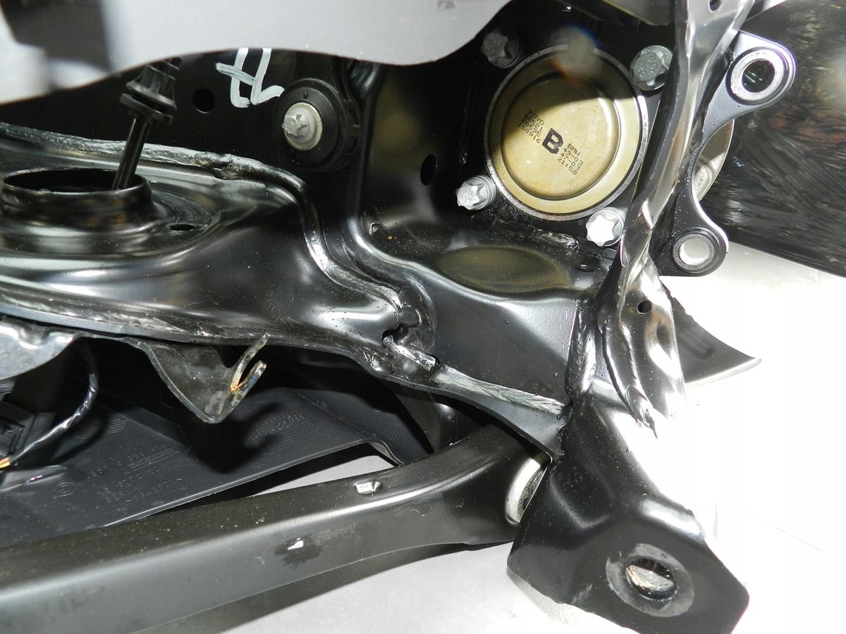 BMW 2 GT F46 218i sider axis rear part rear