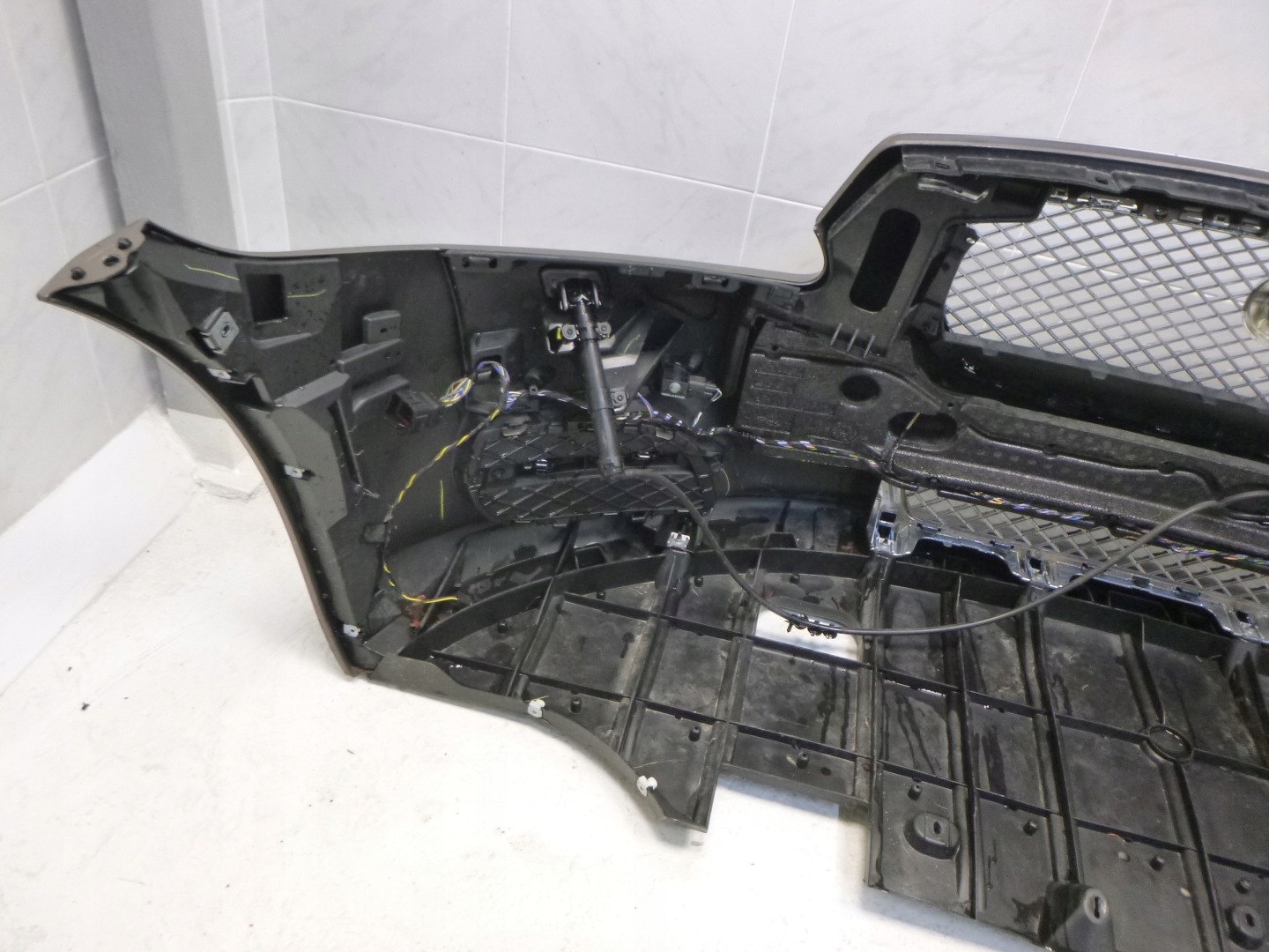 JAGUAR XJ X351 FRONTSTOSSSTANGE VORNE 4 PDC