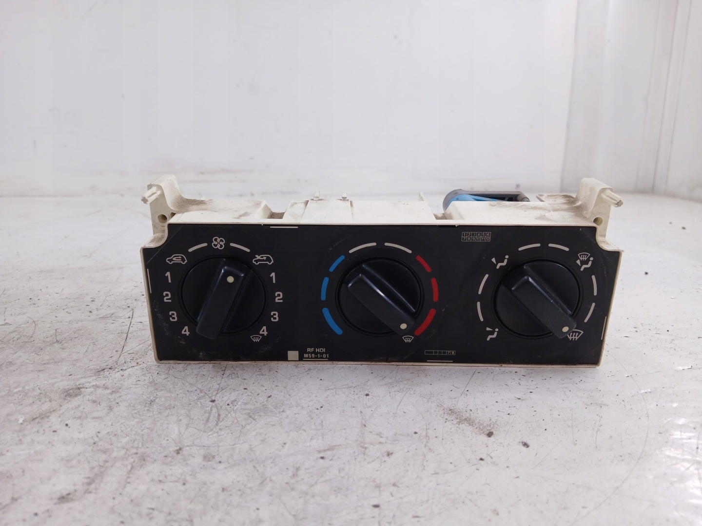 PEUGEOT PARTNER e LIFT PANEL BOCCHETTE
