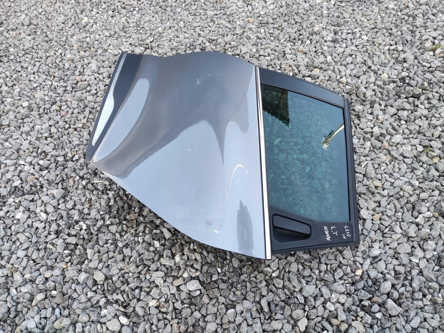 door left rear part rear. RENAULT CLIO IV KOMBI 2013-2020