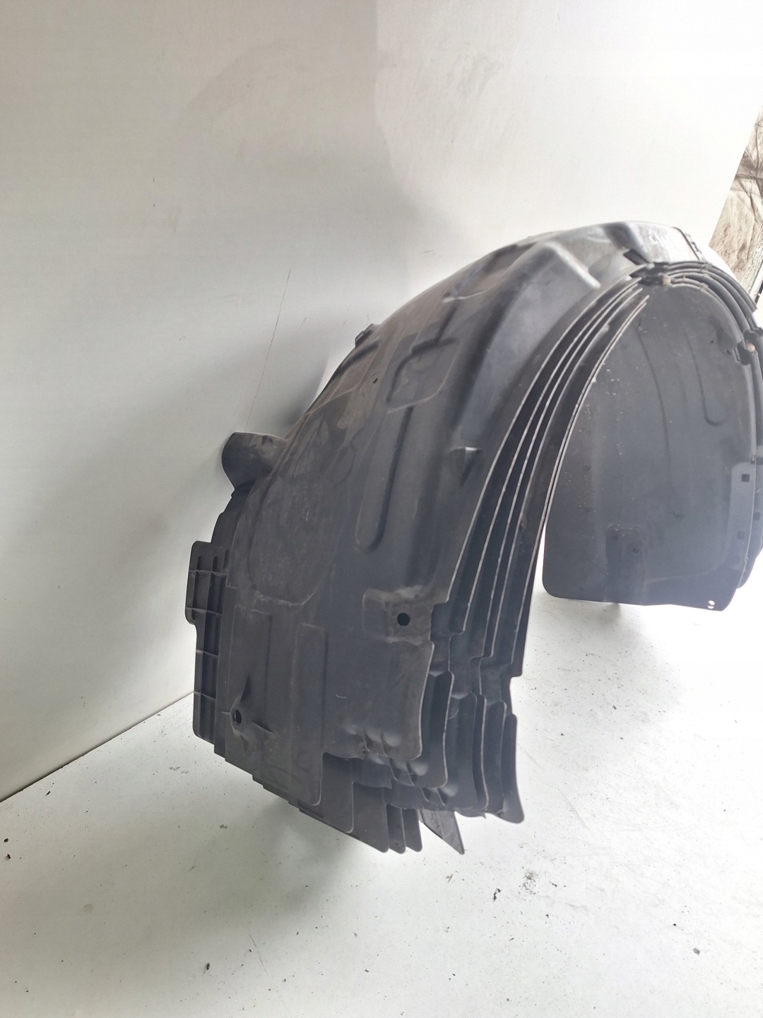 HYUNDAI IX35 09-13 mudguard front left FUEL CELL
