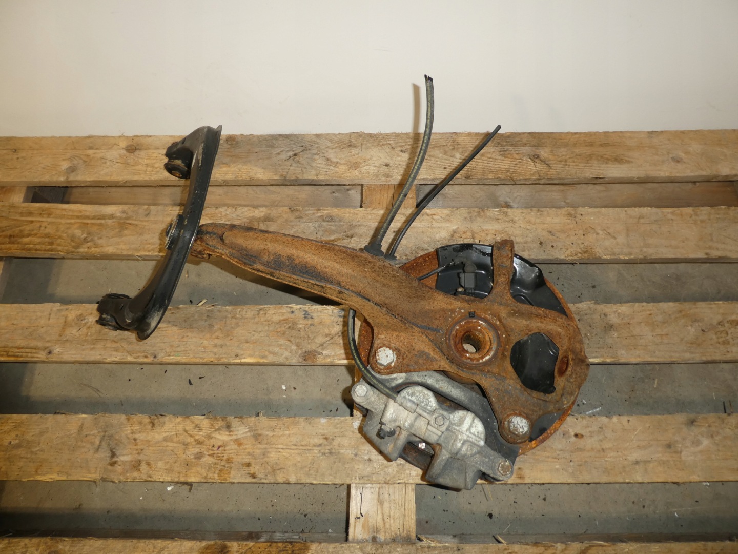 VW AMAROK swing right front 2H6407258