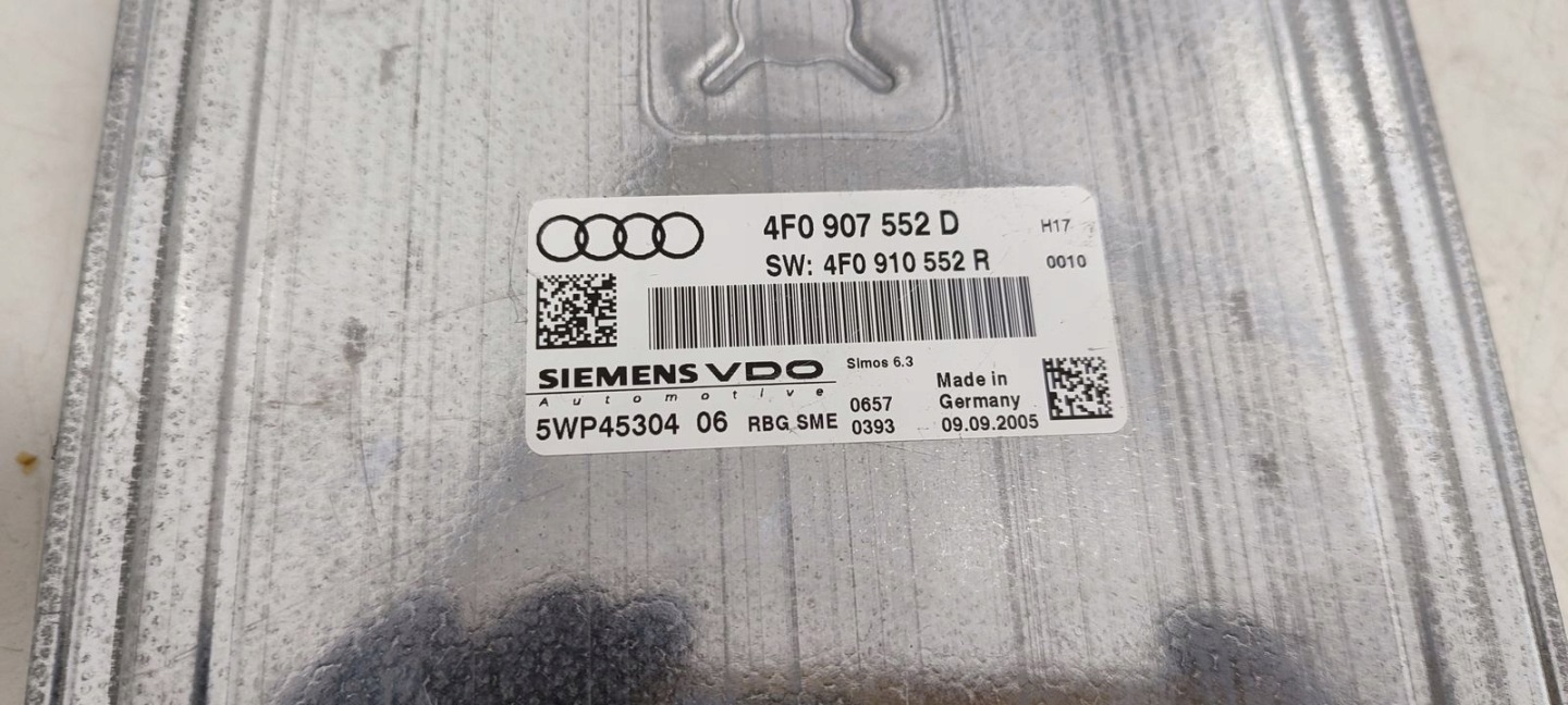 riadiaca jednotka počítač motora Audi A6 C6 2,4 V6