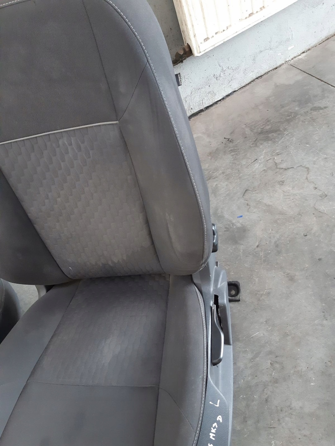 seat front left driver´s Ford Focus MK3 kombi FB