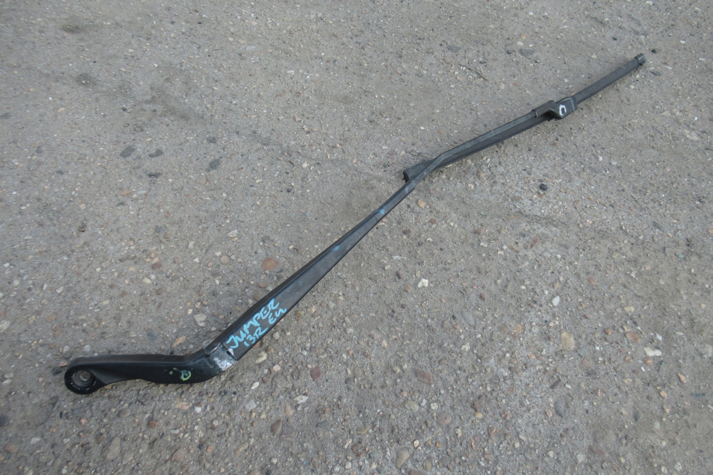 JUMPER BOXER 13R wiper arm right
