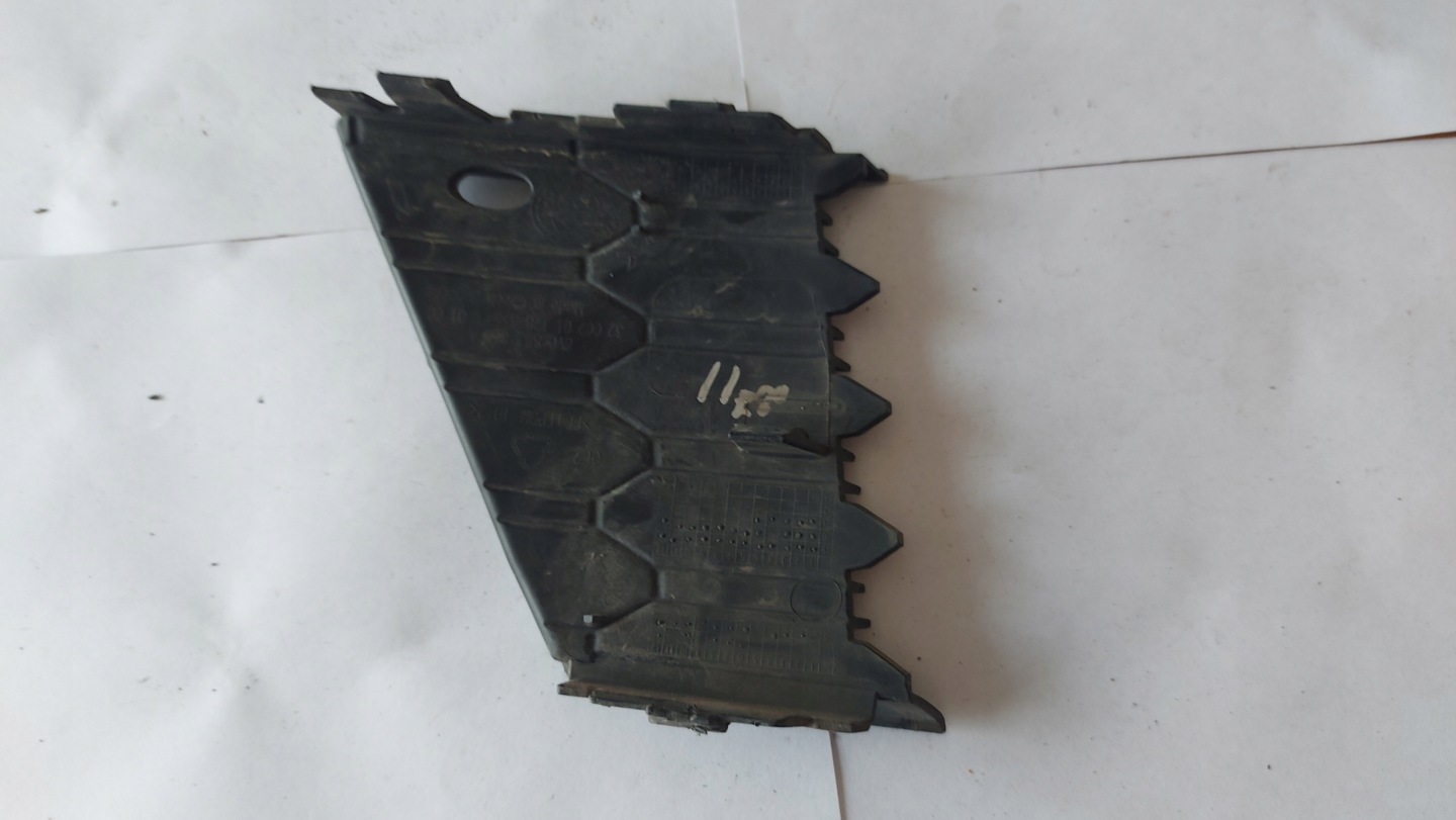 grid of a bumper left left front front spoiler fog lights SKODA FABIA III
