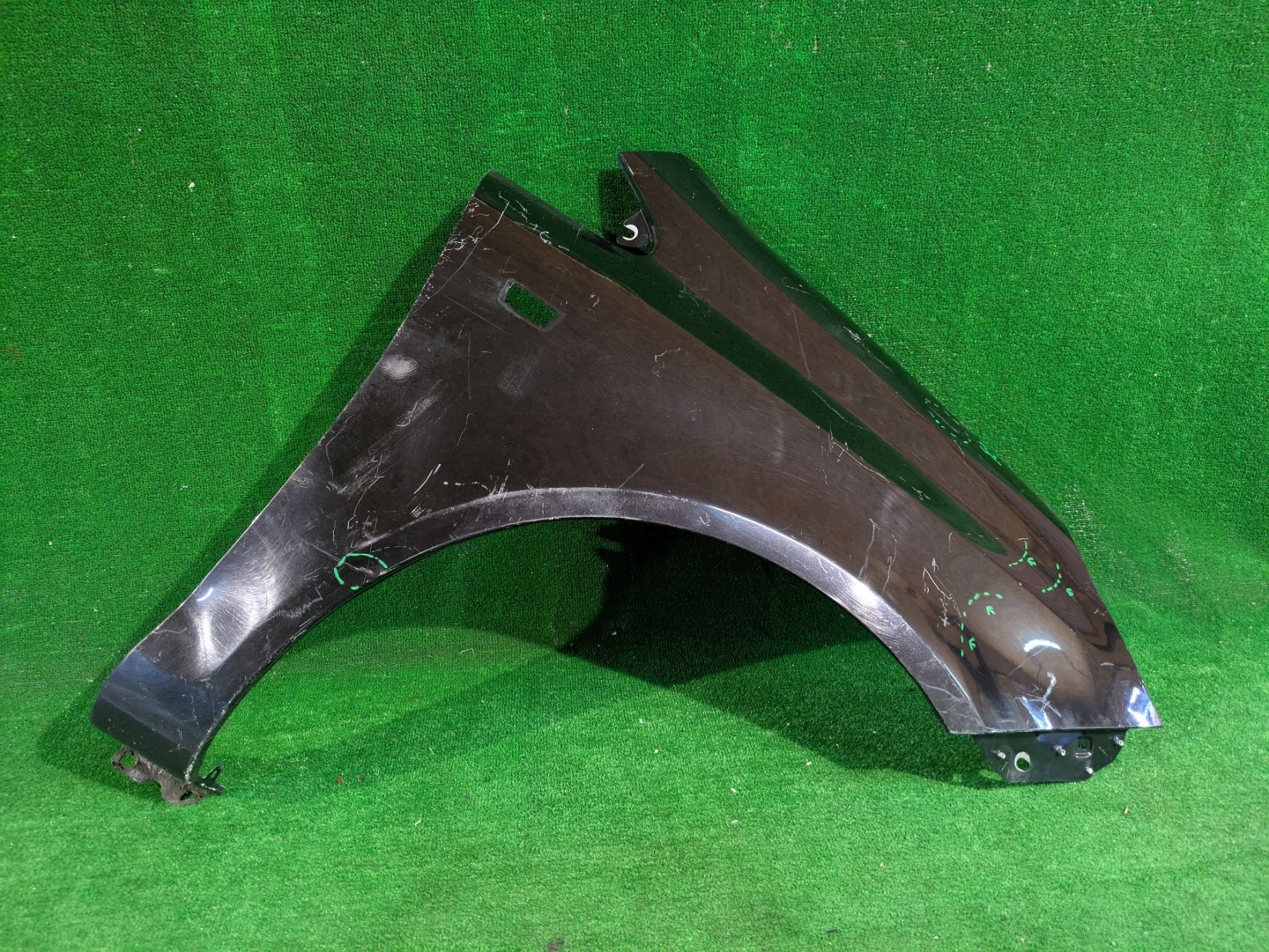 blatník přední pravý předek OPEL CORSA D 06- NR.062
