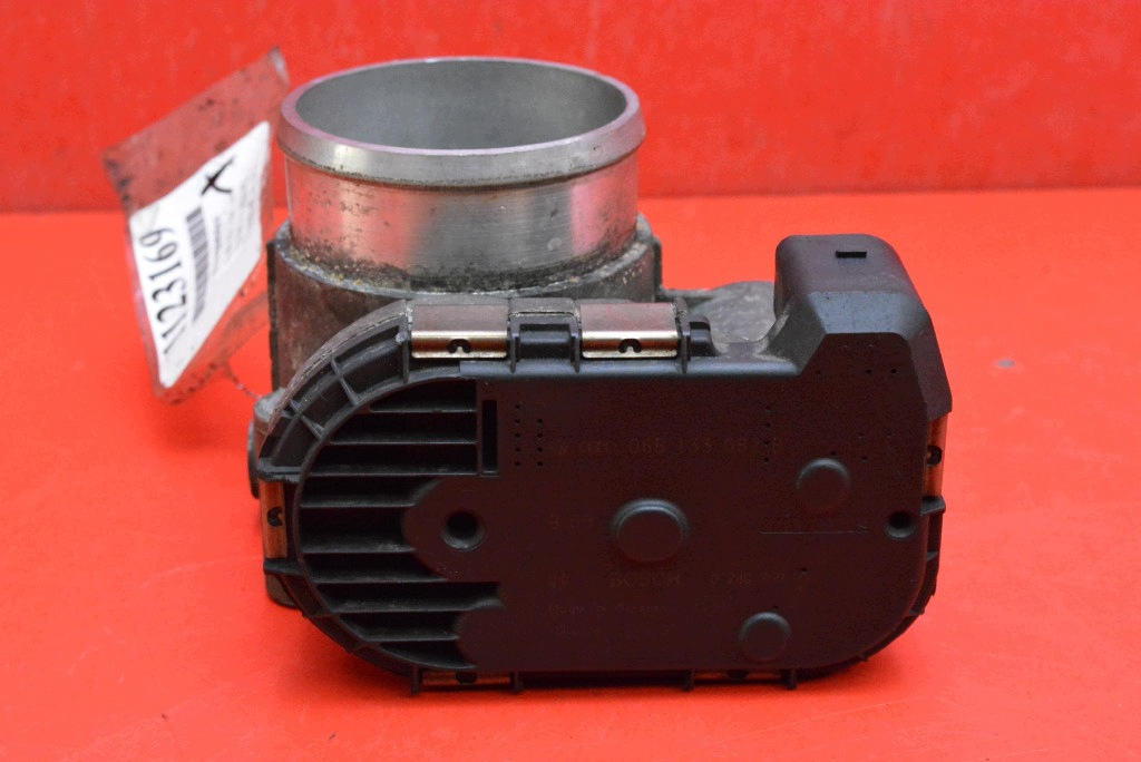 Valvola a farfalla 06B133062B AUDI A6 C5 1.8 T 150 KM 97-01