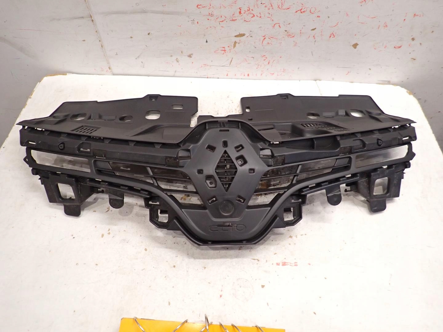 Grill RENAULT CLIO IV 2012-2016 622563184