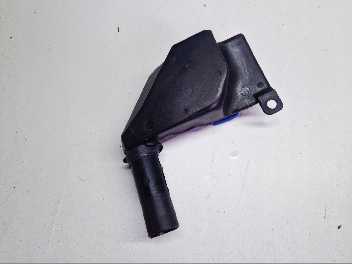 AUDI A4 B8 tank washer fluid tank 8T2955463B