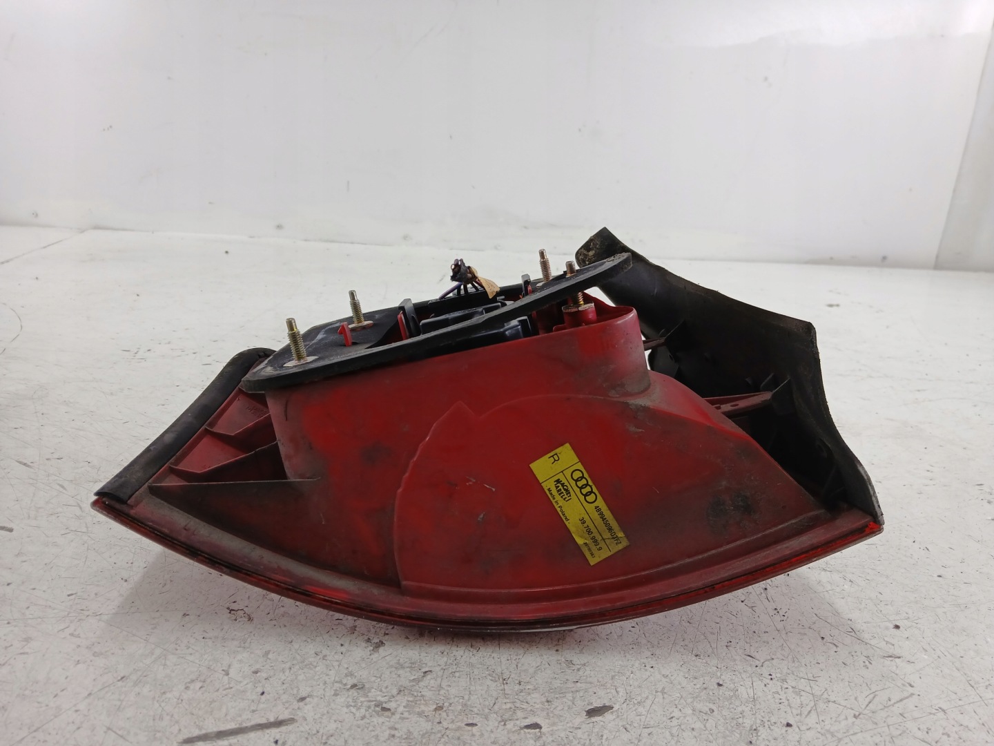 AUDI A6 C5 KOMBI light right rear part 4B9945096D