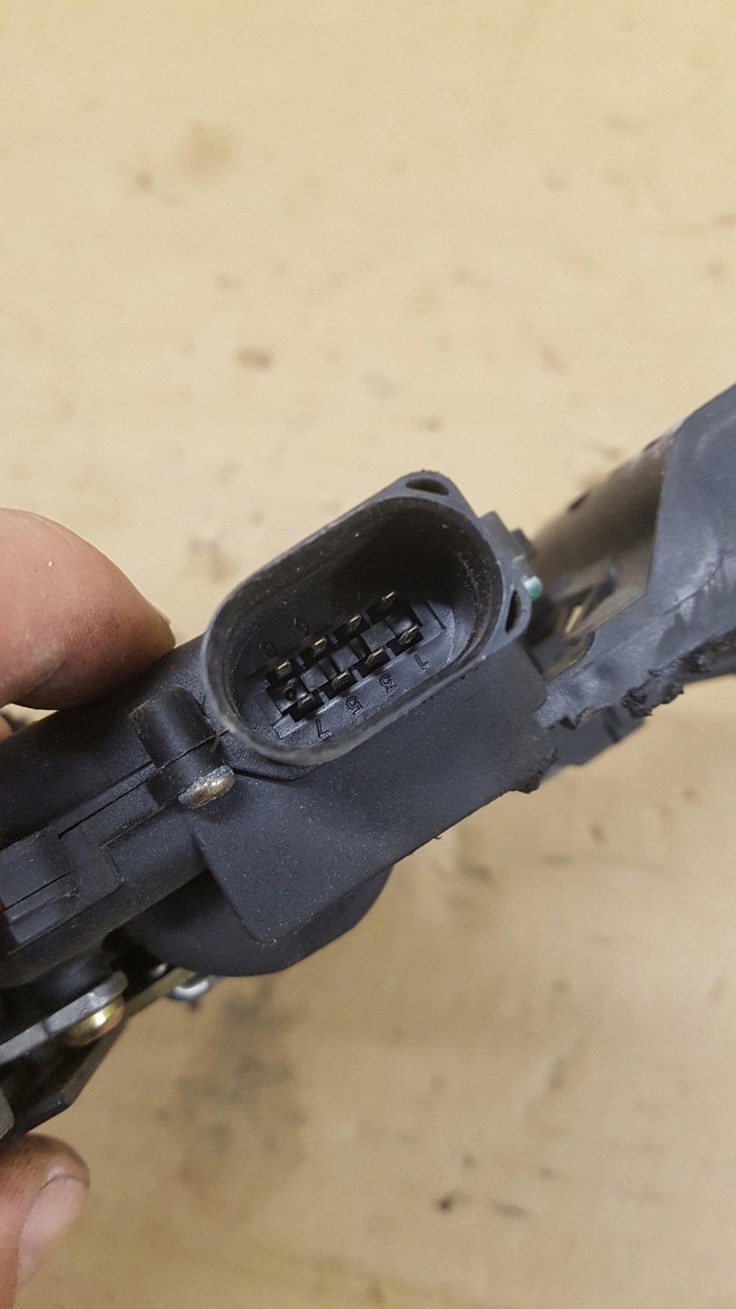 lock door right front VOLKSWAGEN PASSAT B5