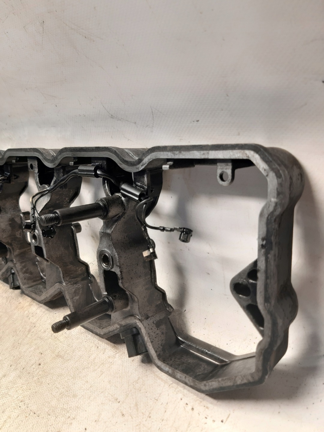 DYSTANS POKRYWY der Ventile IVECO EUROCARGO II 5.9