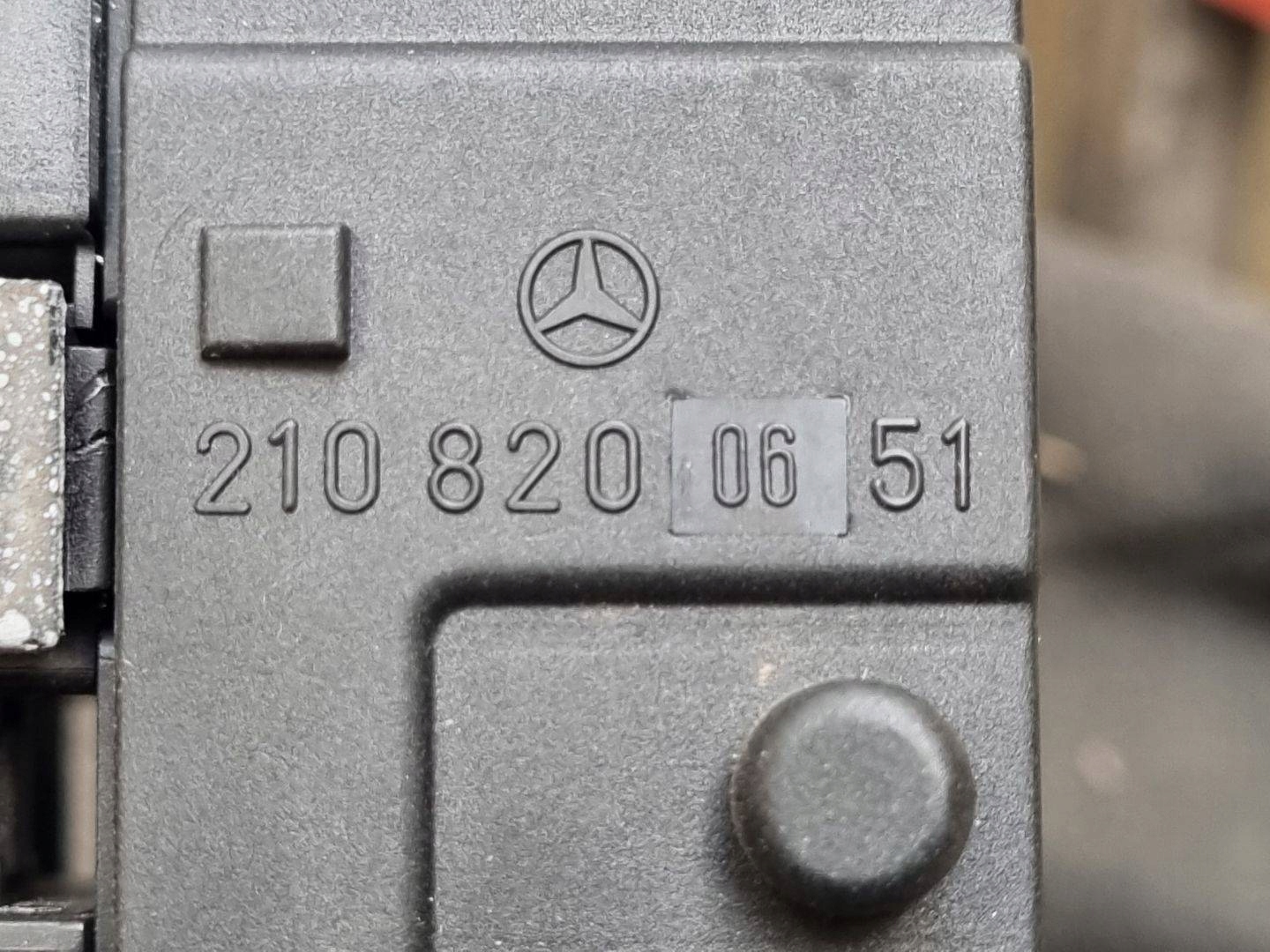 Panel switch Mercedes-Benz E W210 facelift 2000 A2106802136