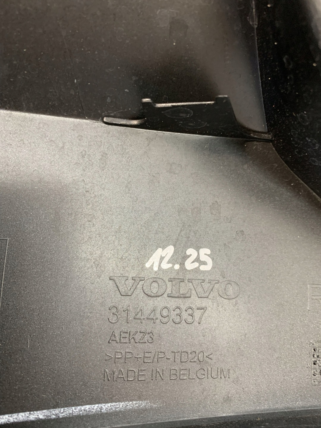 Unité d’angle Droite Arrière Volvo XC40 17r 31449337 12.25