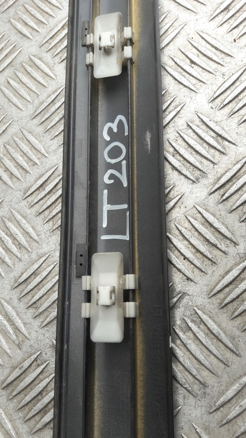 MERCEDES W203 moulding door left rear part 197