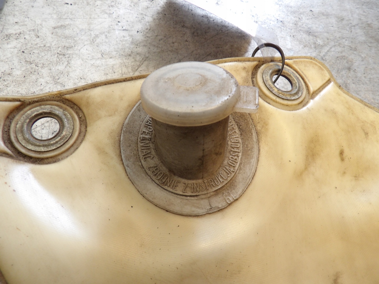 FIAT 125p - washer fluid tank