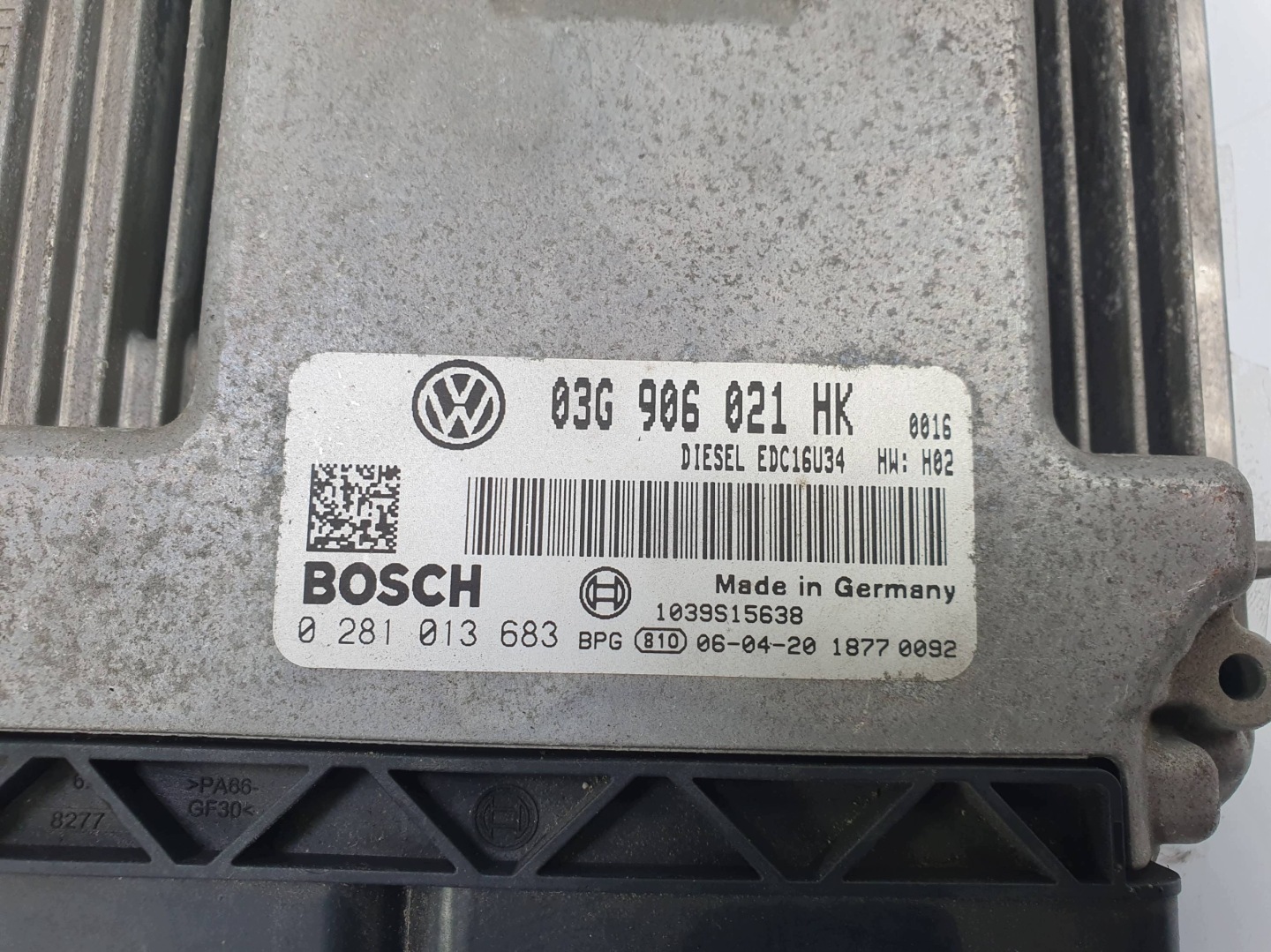 computer motore ECU 03G906021HK VOLKSWAGEN TOURAN