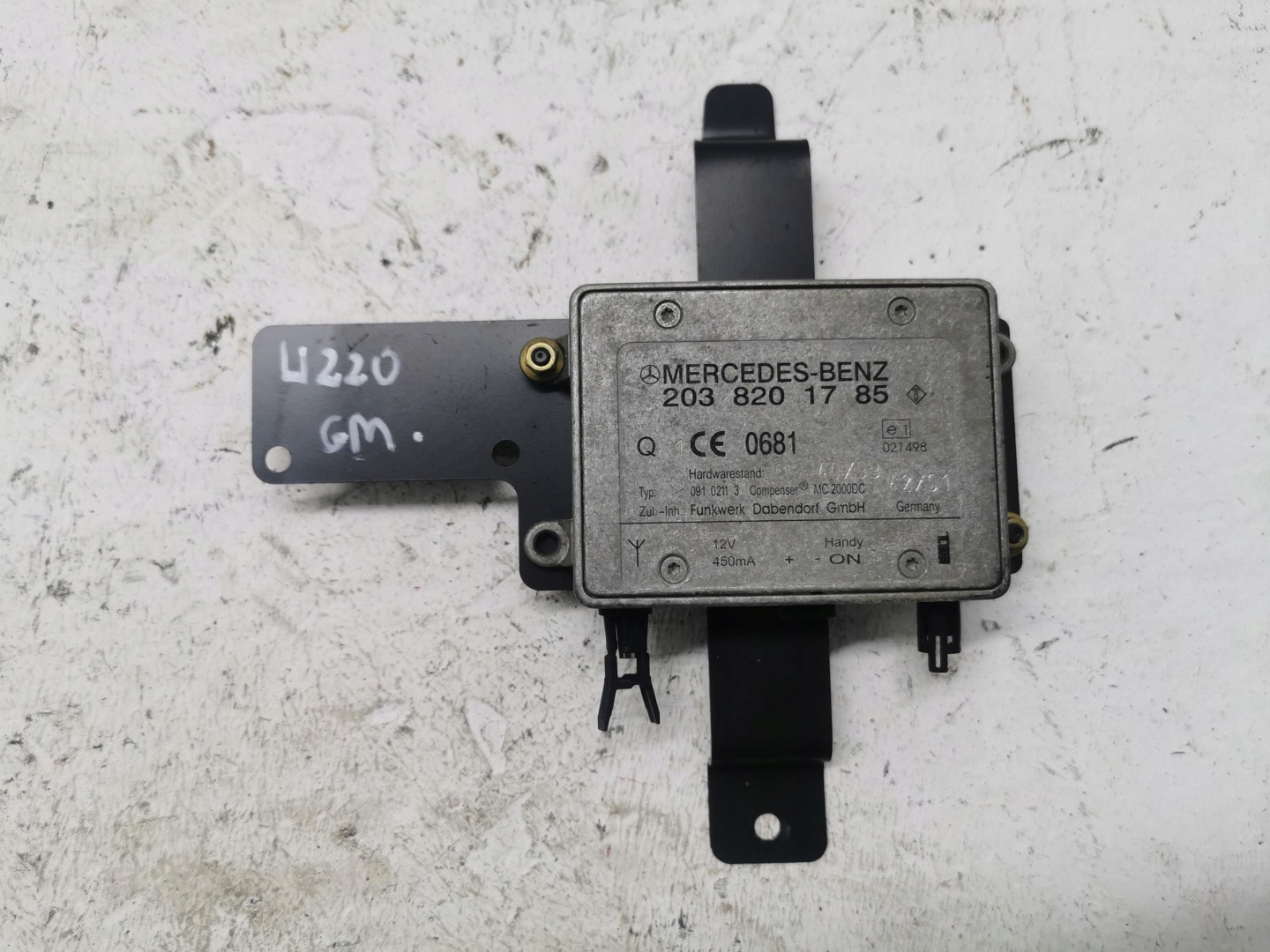 amplifier ANTENY MERCEDES S-KLASA W220 2038201785