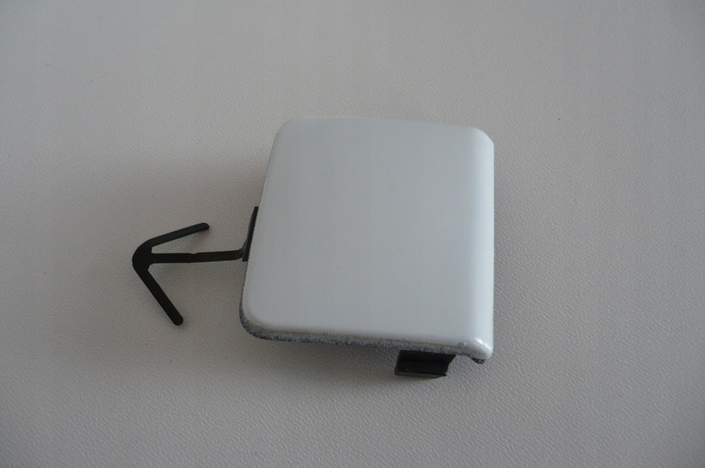 DACIA LOGAN MCV KOMBI towing hook cap bumper rear part 2012-15