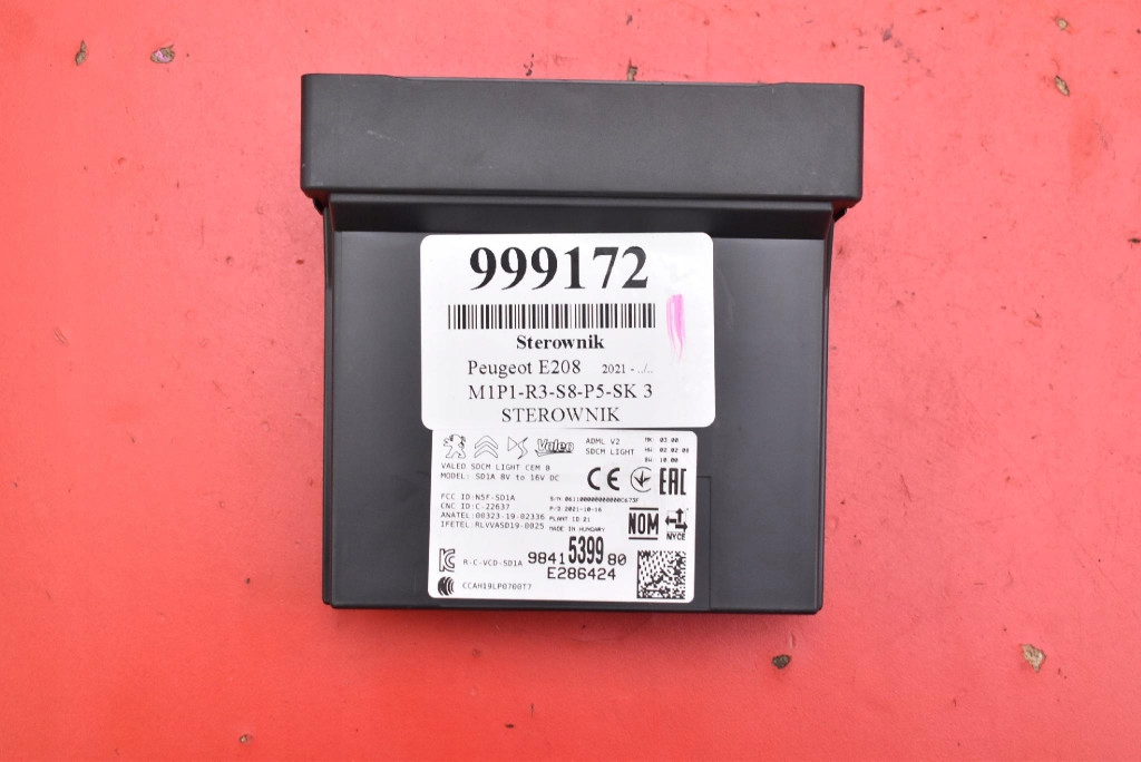 control unit module central of a lock 9841539980 PEUGEOT E-208 2 II 21