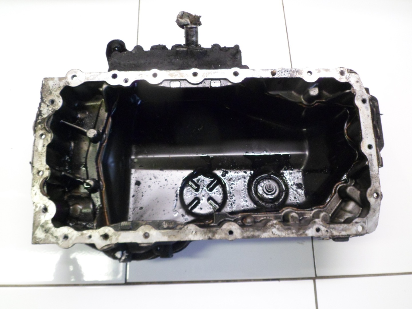 PEUGEOT 308 CITROEN C5 2.0HDI Ölwanne 9681842080