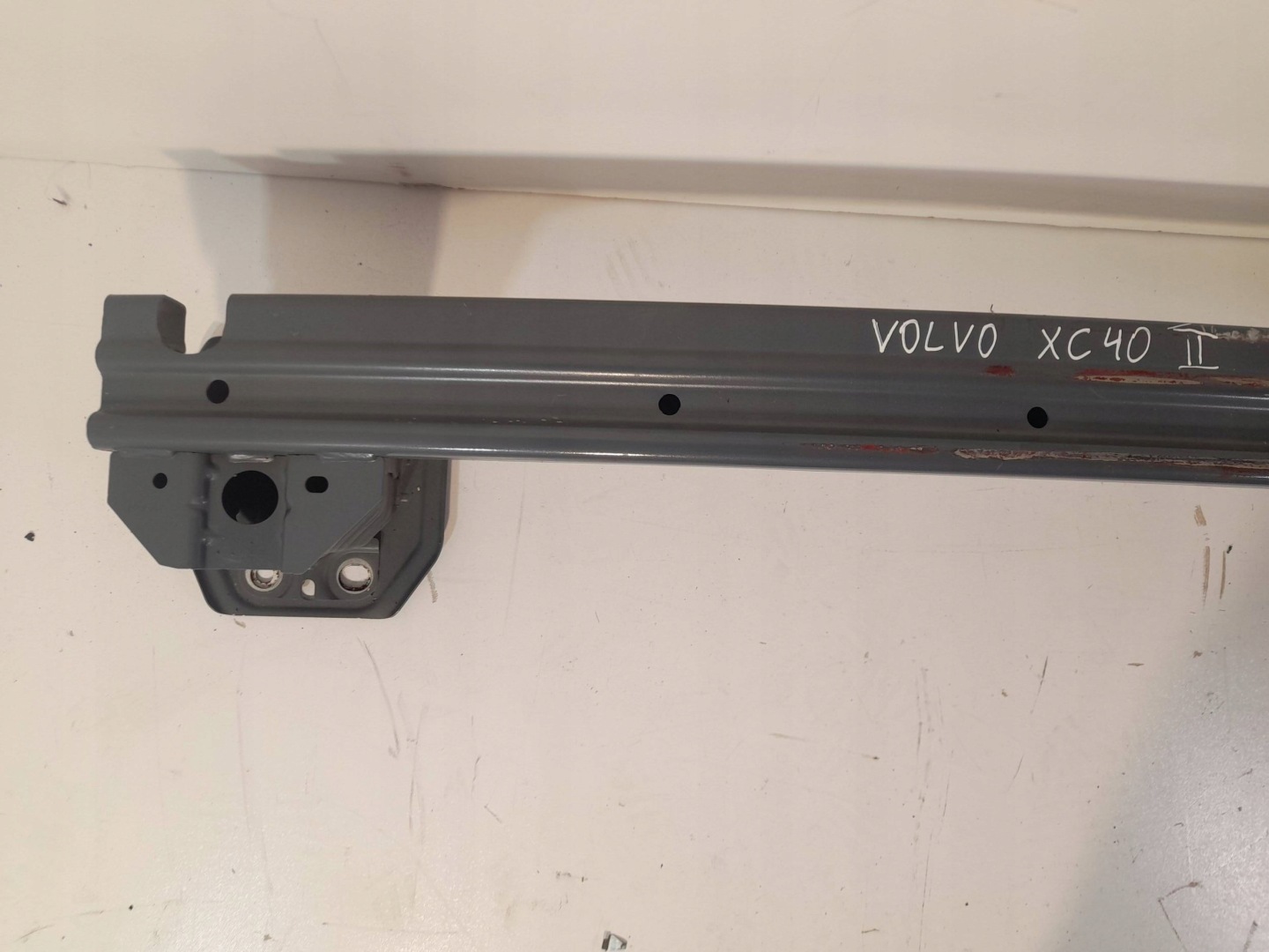 Volvo XC40 Traversa TRAVERSA paraurti posteriore (XC5)