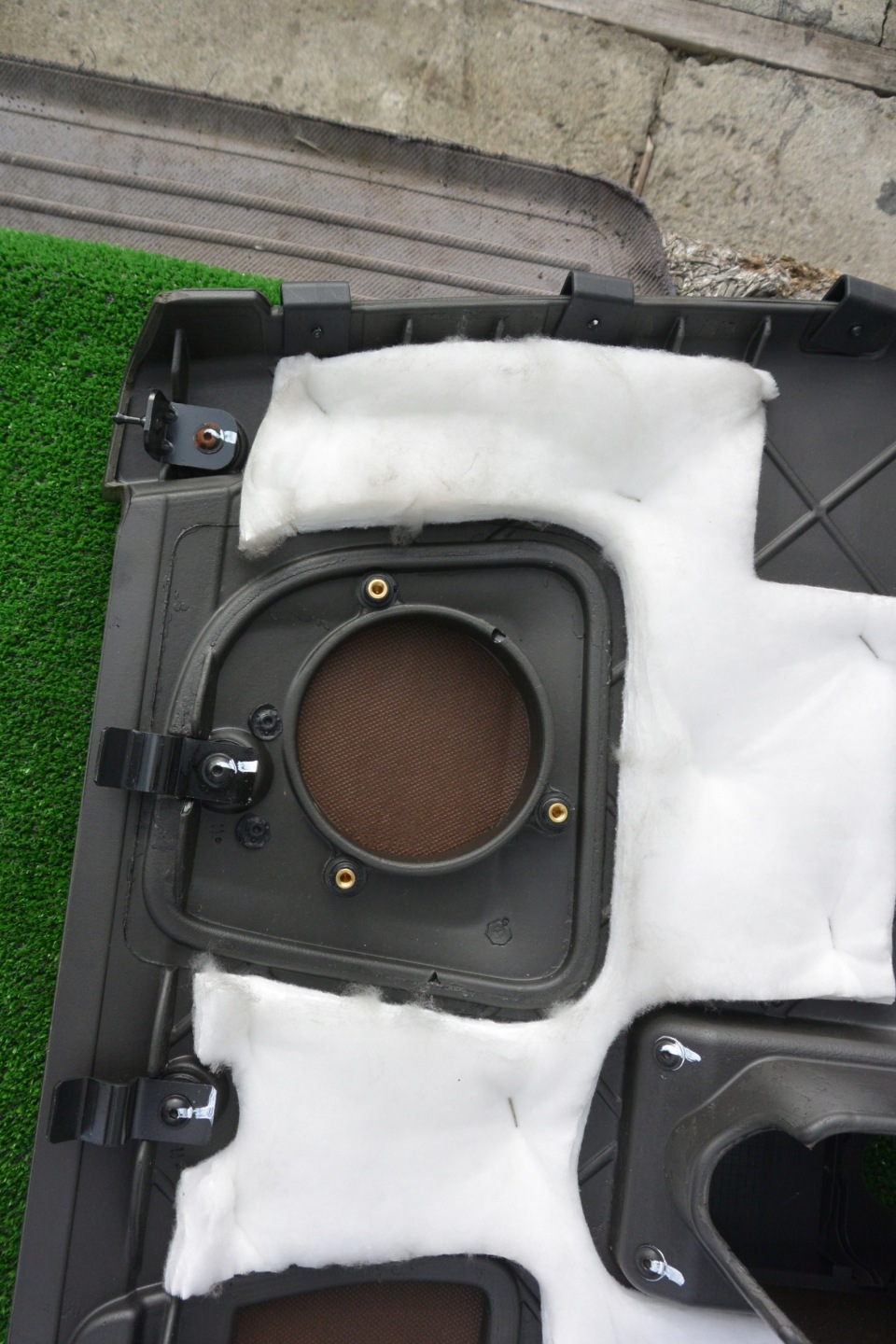 plato boot BOWERS&WILKINS MASERATI QUATTROPORTE VI
