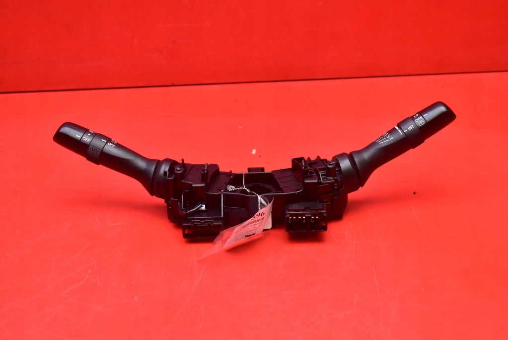 DEVIO LUCI TERGICRISTALLO TERGI PAJAK 17F246 TOYOTA AURIS 1 e 5D HB 06-09