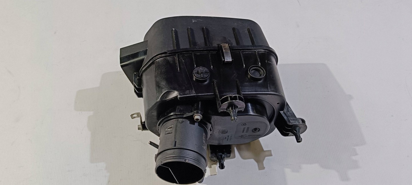 Gehäuse filter luft Luftmassenmesser Maserati Levante 3.0 Benzin 2017