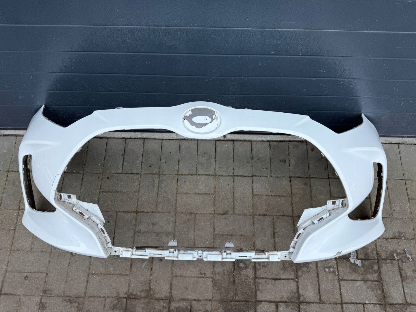 Toyota Yaris 4 IV 20- bumper front front
