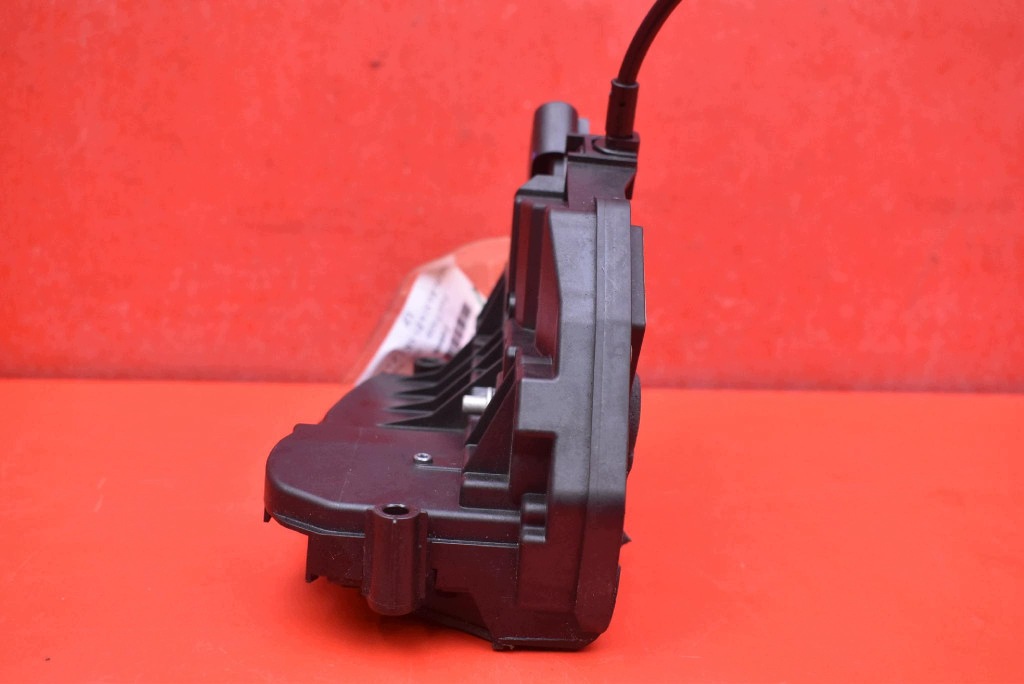 lock door left front front EU BM5A-A21813-AH FORD FOCUS MK3 LIFT 14-20