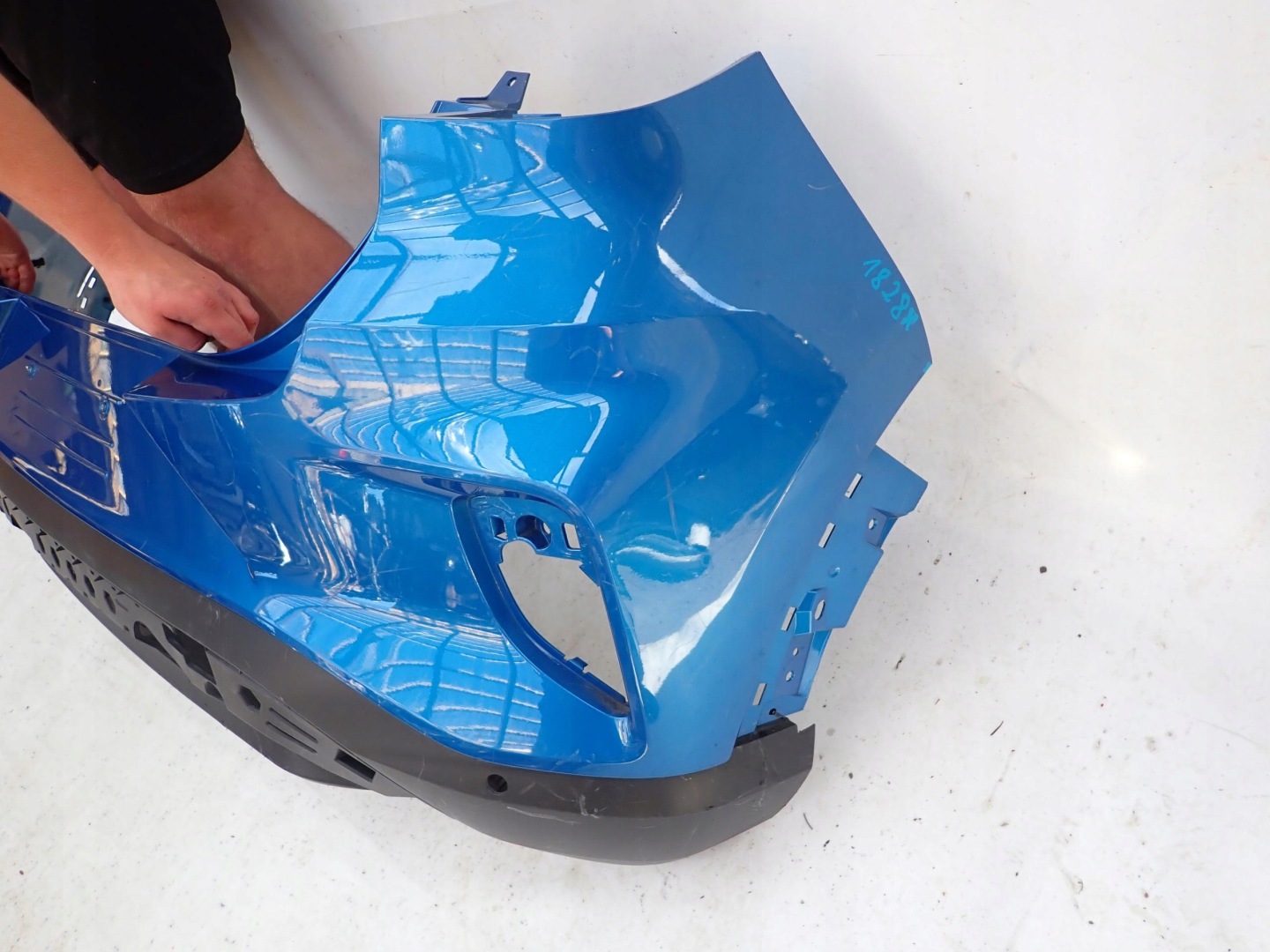 FORD PUMA 19- bumper rear part rear 6PDC