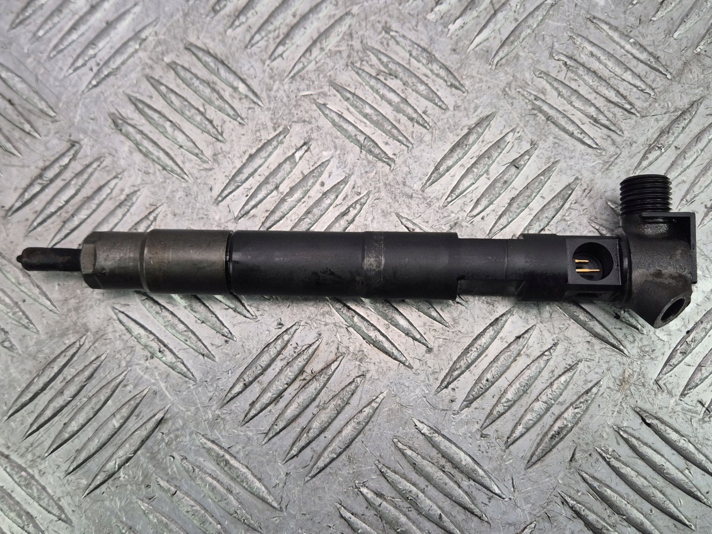Mercedes C200 CDI W204 injector A6510700587 OM651913