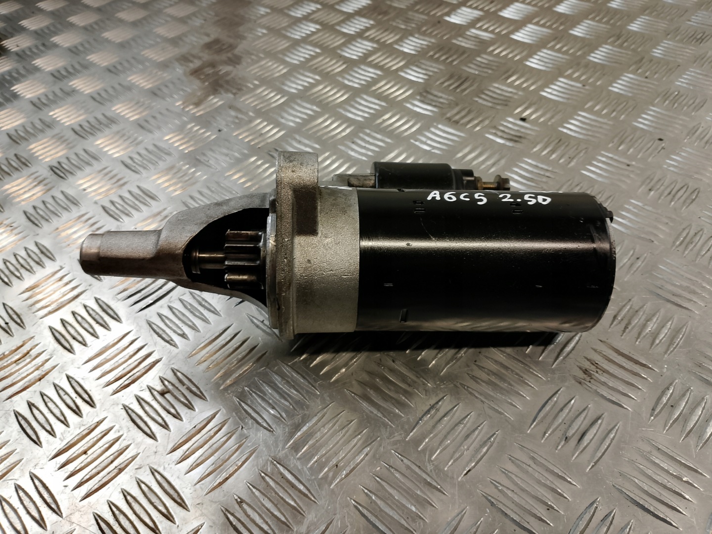 startér MOTORU AUDI A6 5 2.5 D 1005821953 10 ZEBOW