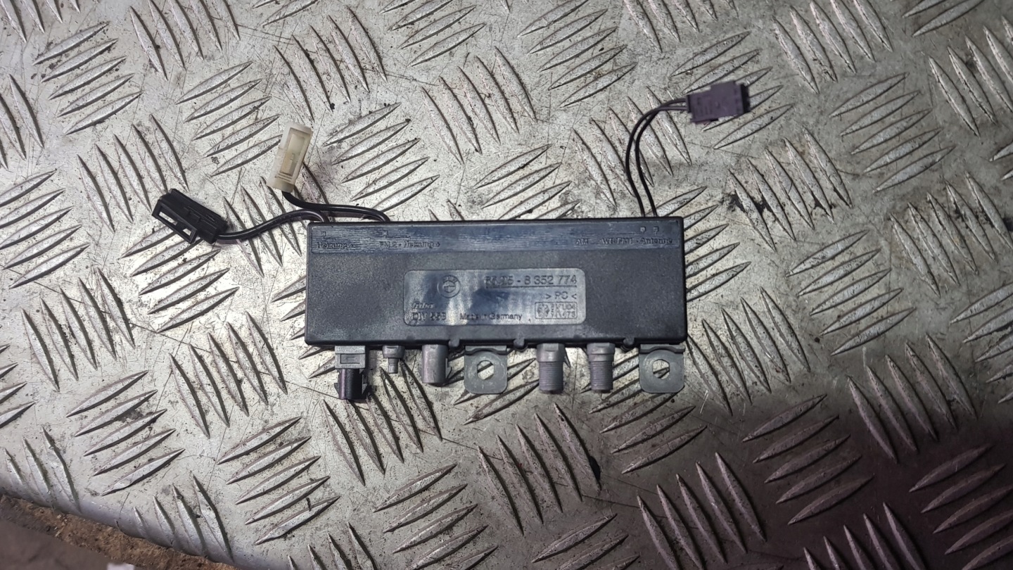BMW E38 e39 AMPLIFICATORE ANTENY 8352774