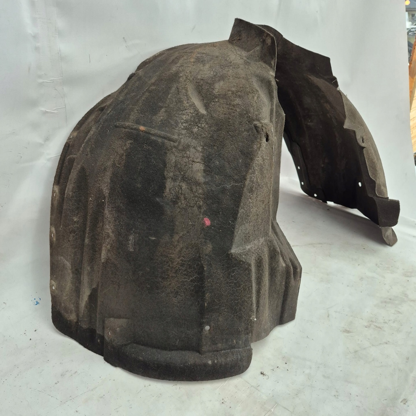 VOLVO XC60 and 1 08-17 mudguard right front front 31298151