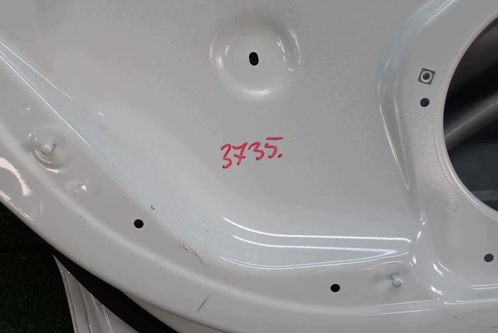 AUDI Q2 ajtó bal hátsó far
