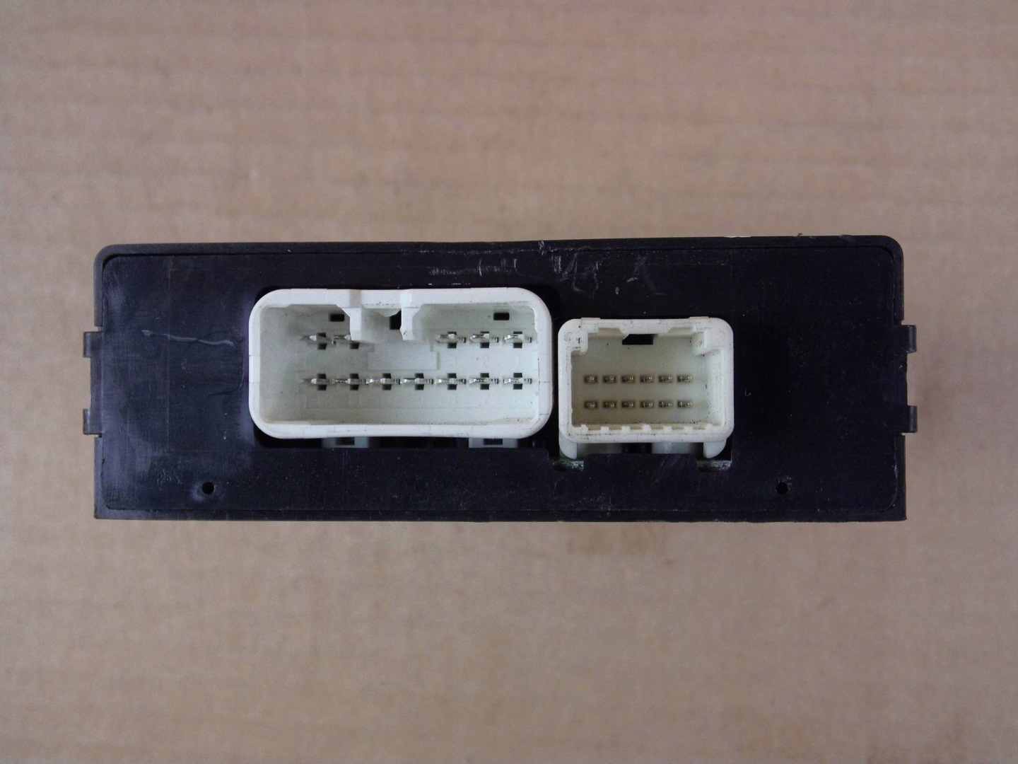 LEXUS LS460 LS600H MODUL COMPUTER BEDIENTEIL SITZ 89710-50190