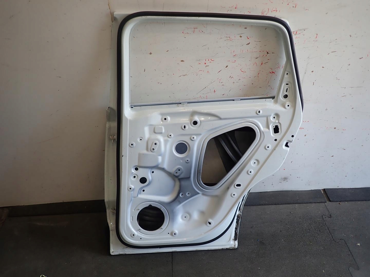 door rear part rear. right SEAT ATECA 2017