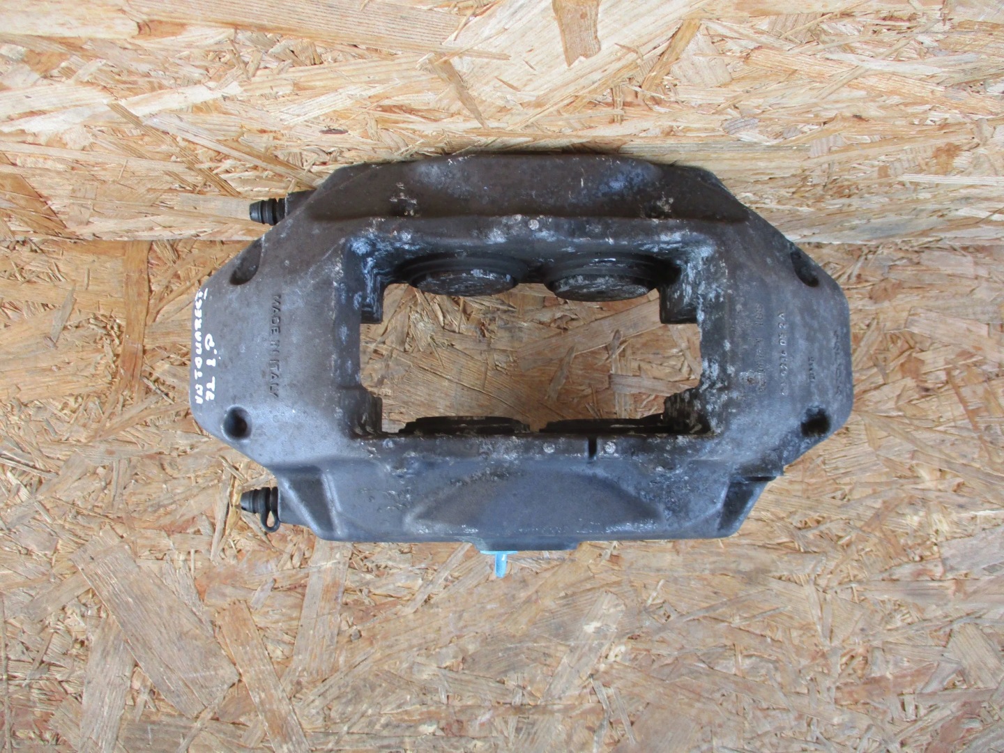 caliper brake front left VW TOUAREG 7L