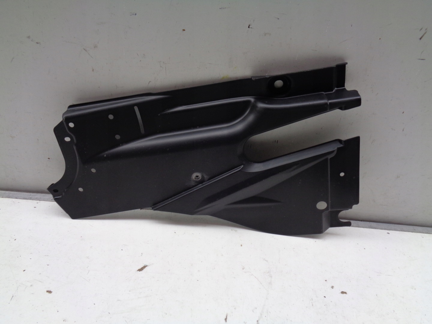 new cover chassis SEAT EXEO 3R 3R0 08