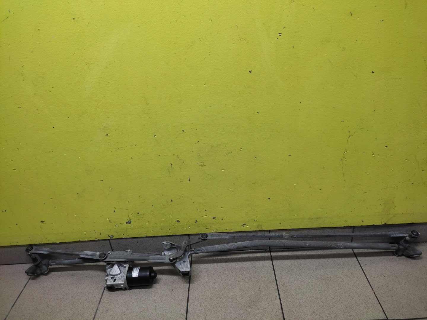 PEUGEOT 307 CC wiper mechanism front 404638