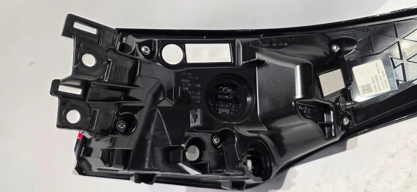 light left rear part rear LED LEXUS NX II 21- original EUROPA 81560-78151