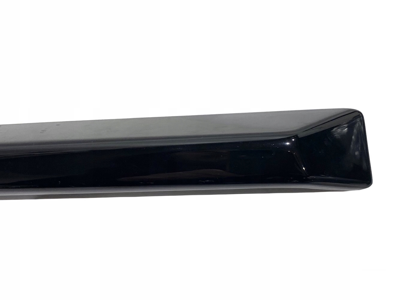 ASTON MARTIN handle RH bracket MY83