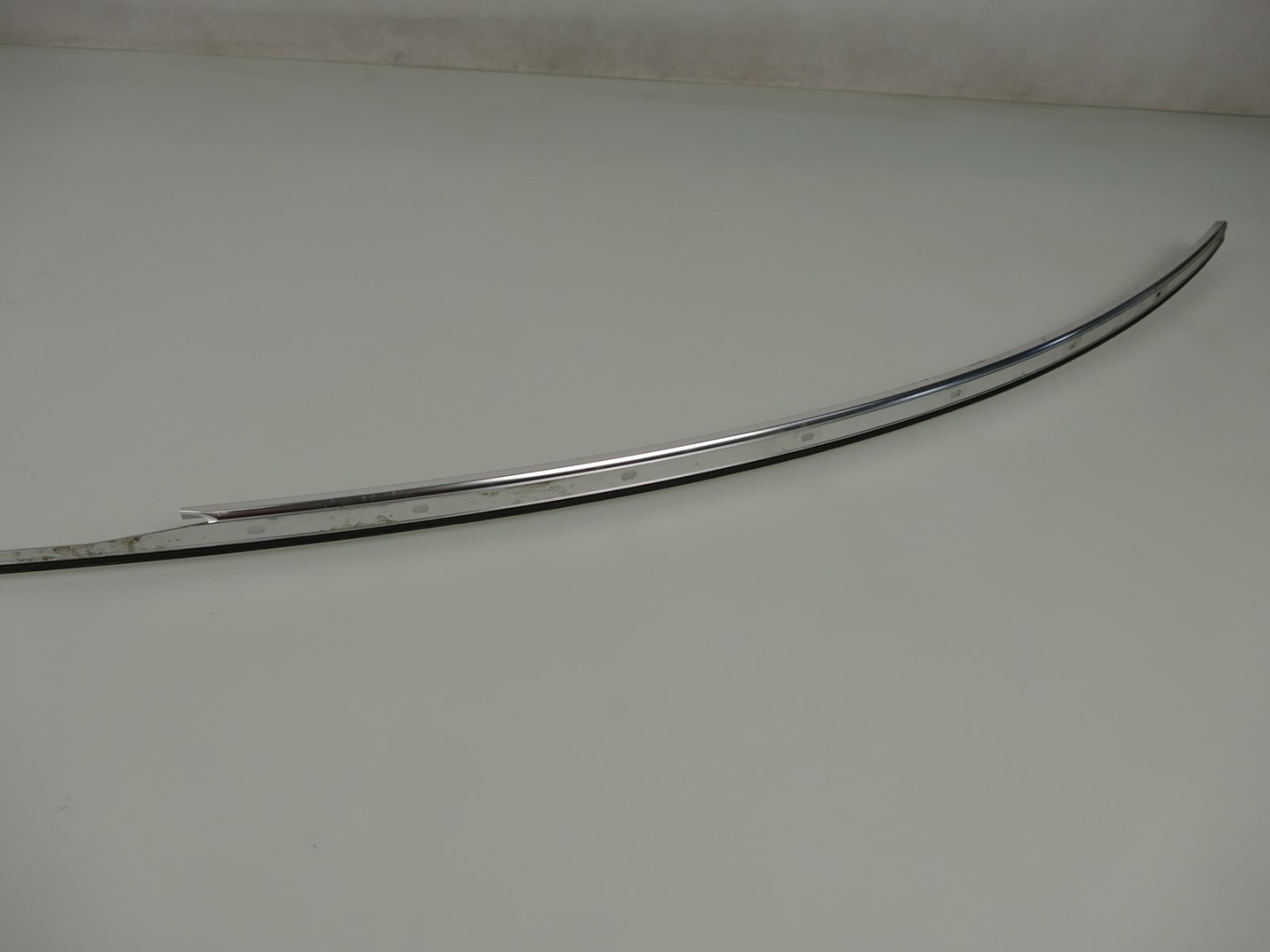 MERCEDES CLS W219 LI moulding bodywork left CHROM