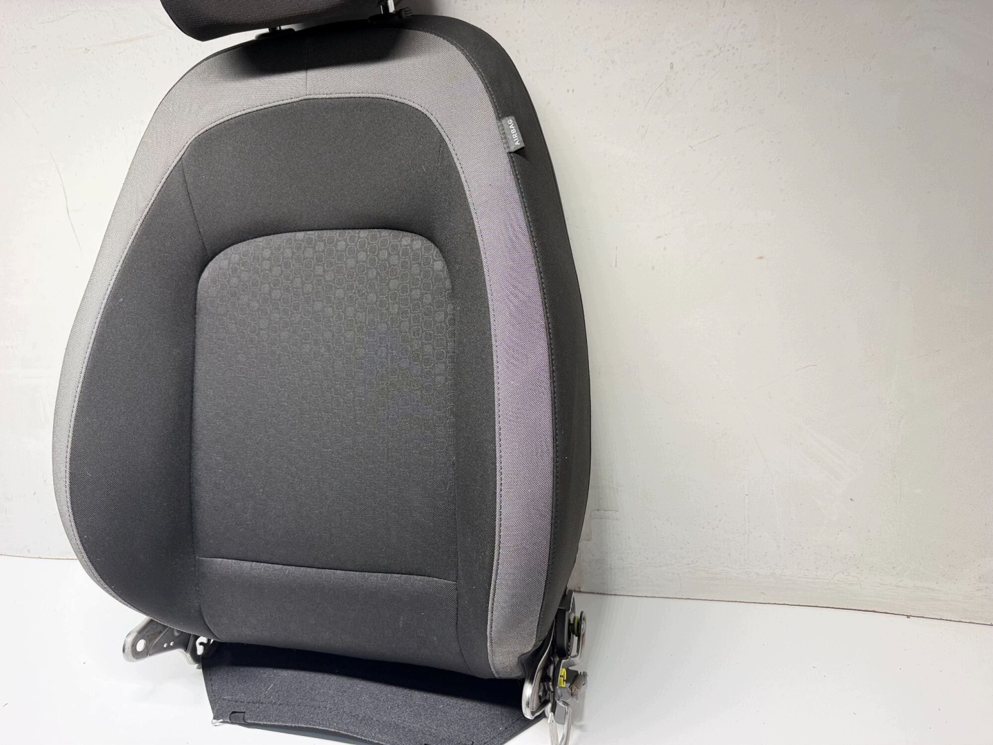 backrest seat left front HYUNDAI KONA 17-23 nice
