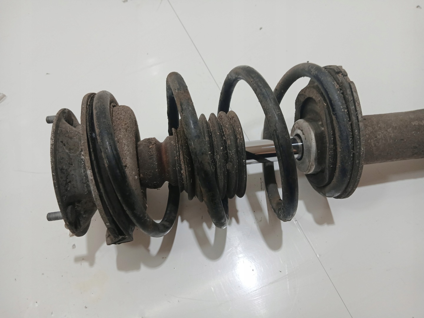 shock absorber right front BMW E60 E61 306D3 OE 7905314 (4642068)